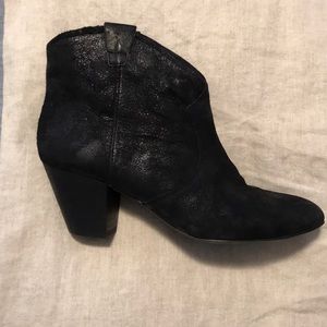 Black leather ankle boots - Ash “Jalouse”